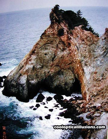 Peninsula or Horse's Head?